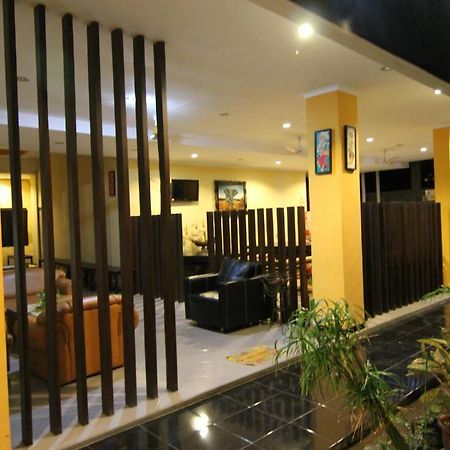 Ct1 Bali Bed & Breakfast Kuta Lombok Kültér fotó