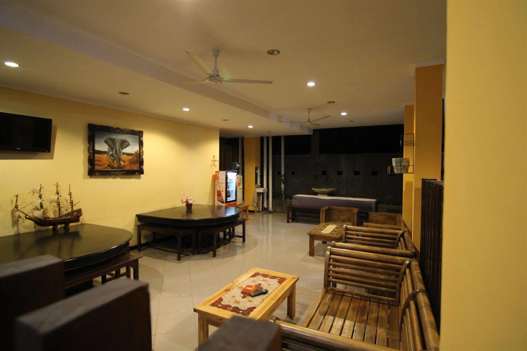 Ct1 Bali Bed & Breakfast Kuta Lombok Kültér fotó