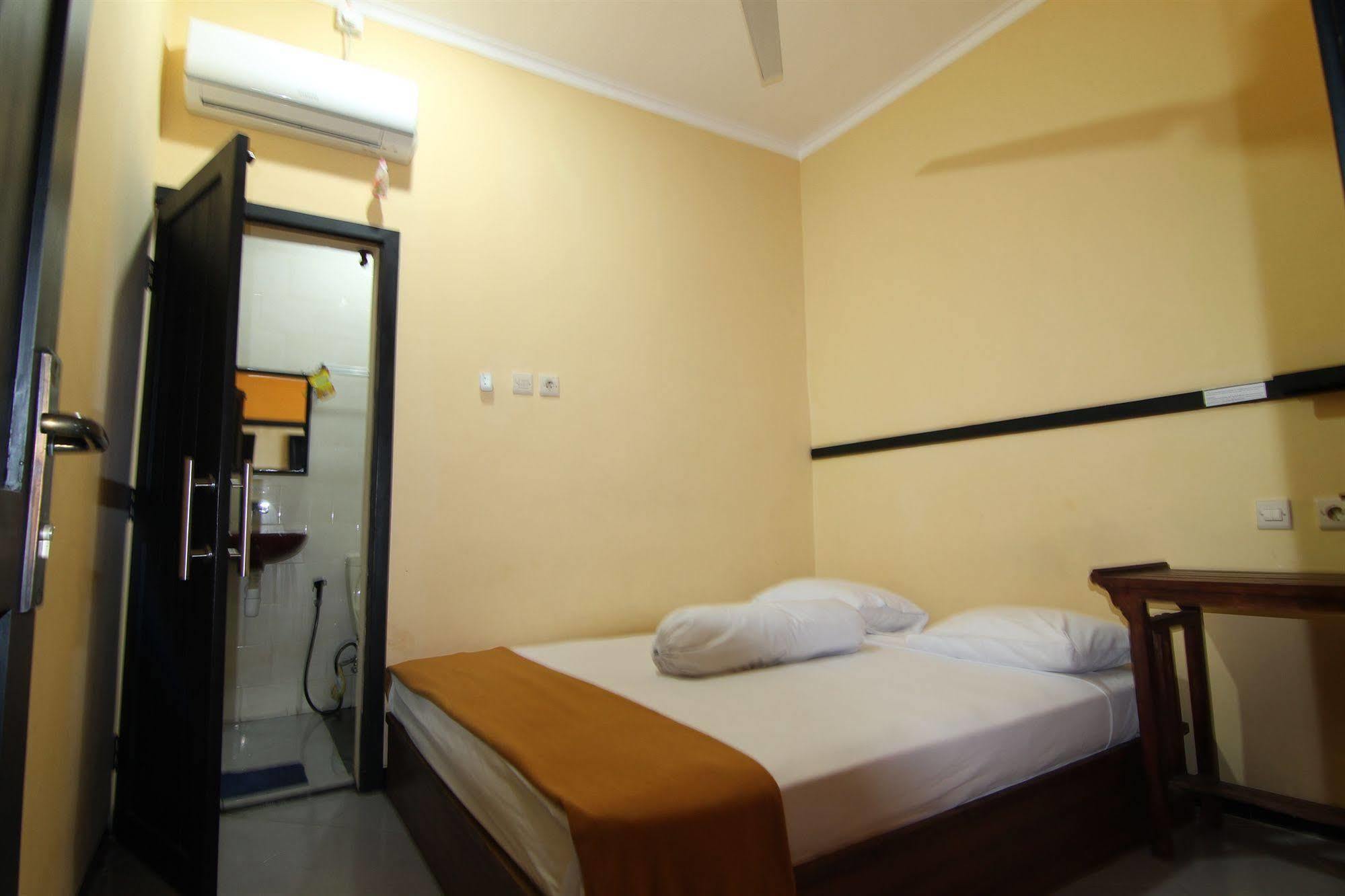 Ct1 Bali Bed & Breakfast Kuta Lombok Kültér fotó